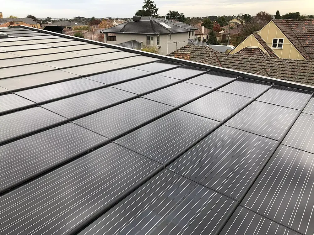 combined_roofing_solar